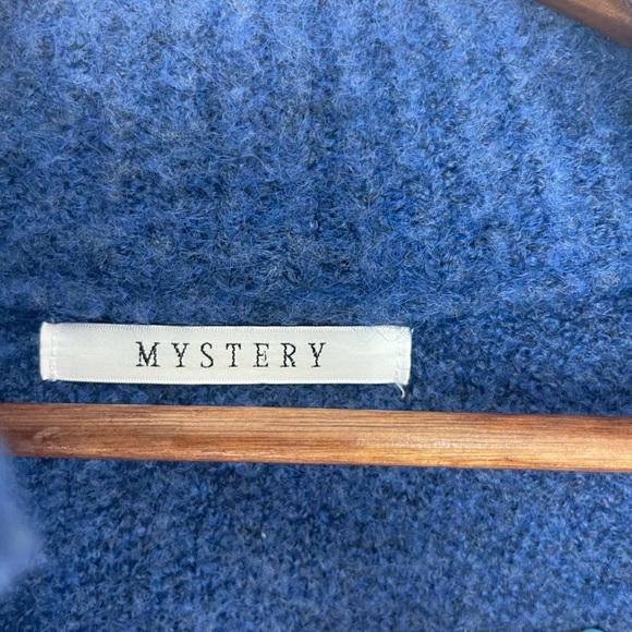 Blue wool Jacket with Relaxed Fit and Drawstring Hem - Picture 3 of 5